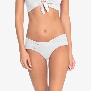 Robin Piccone White Ava Bikini Bottoms Size M New $82